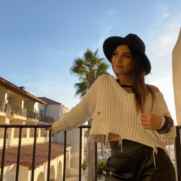 Meet your Posher, Jasmine - Picture 4 of 5